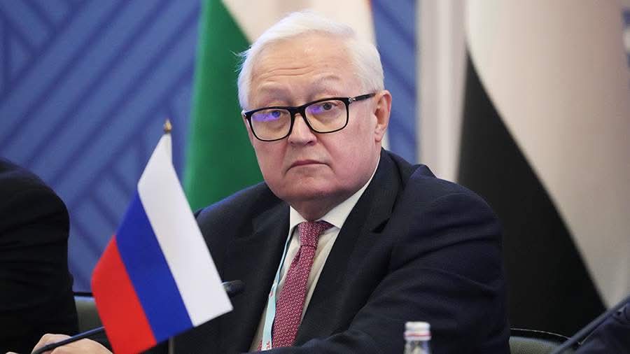 روسيا تكشف عن وجود تعطيلات في مفاوضاتها مع الولايات المتحدة بشأن التسوية مع أوكرانيا