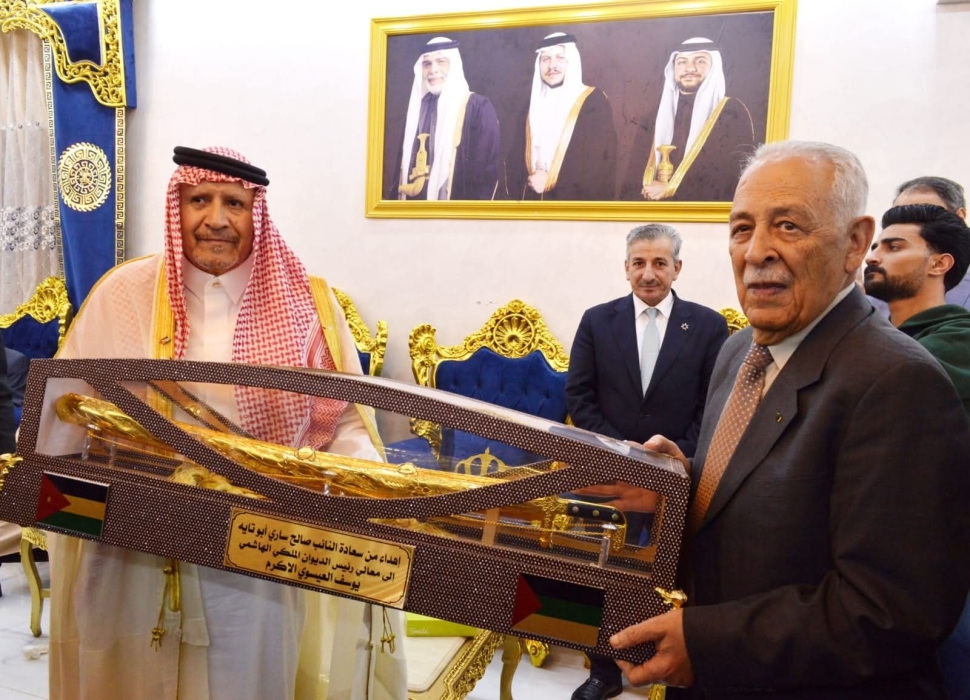 العيسوي ووجهاء العشائر في ضيافة أبو تايه بالجفر...صور