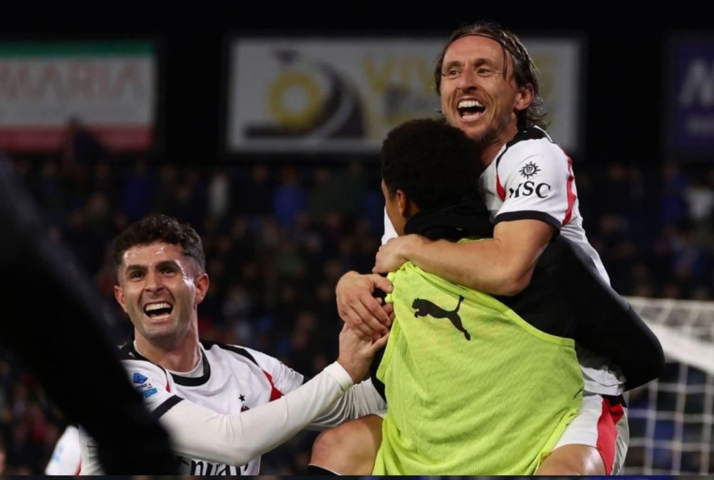 ميلان يحسمها أمام بيزا بثنائية في الجولة 25 من الدوري الإيطالي