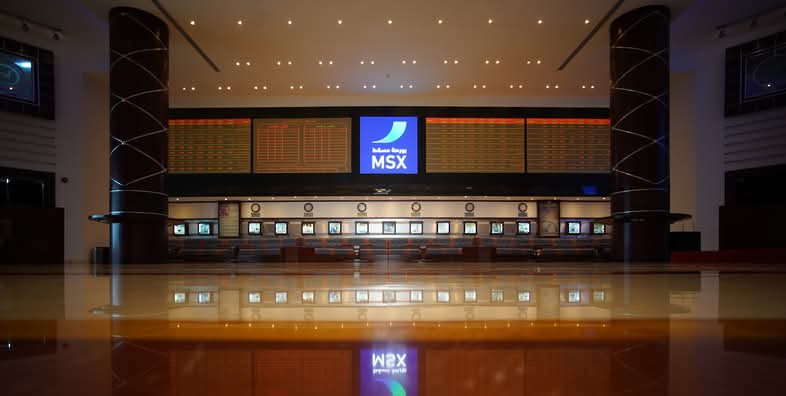 القمة السوقية لبورصة مسقط تحقق مكاسب بأكثر من 1.856 مليار ريال عماني الأسبوع الماضي