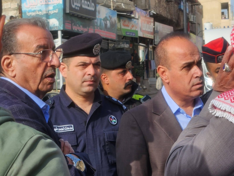 جولة تفقدية لمتصرف لواء سحاب ورئيس لجنة البلدية في المنطقة الحرفية ومناشير الحجرـ صور