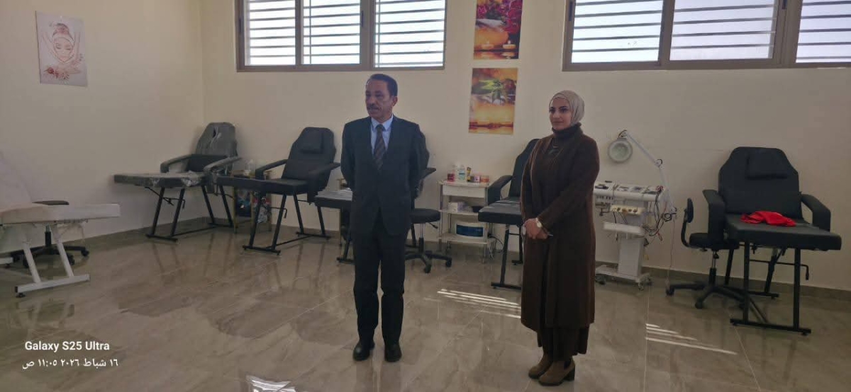 الزبن يتفقد مشاغل الـ BTEC في مدرسة رجم الشامي الغربي الثانوية المختلطة