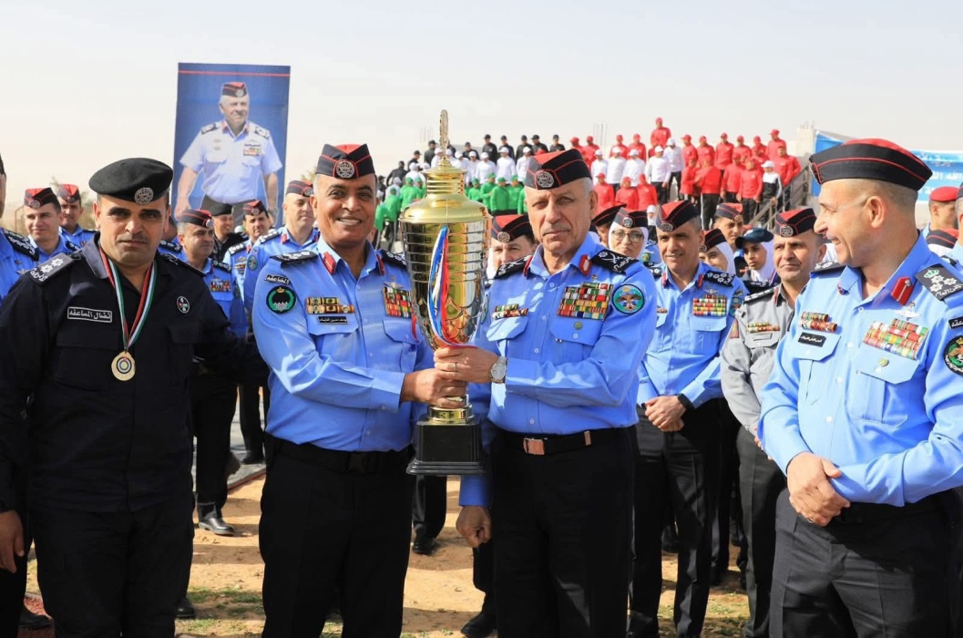 “الأمن الدبلوماسي والدوائر” بطلاً لبطولة القائد لشد الحبل 2026