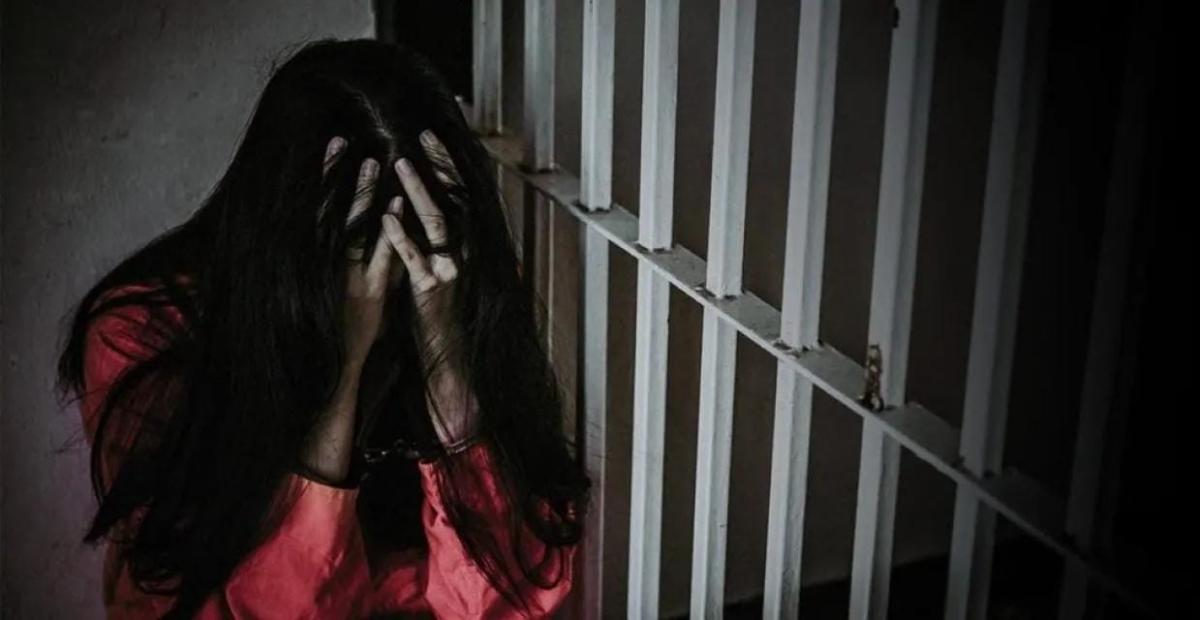 ضبط 1010 فتيات متورطات بقضايا مخدرات العام الماضي