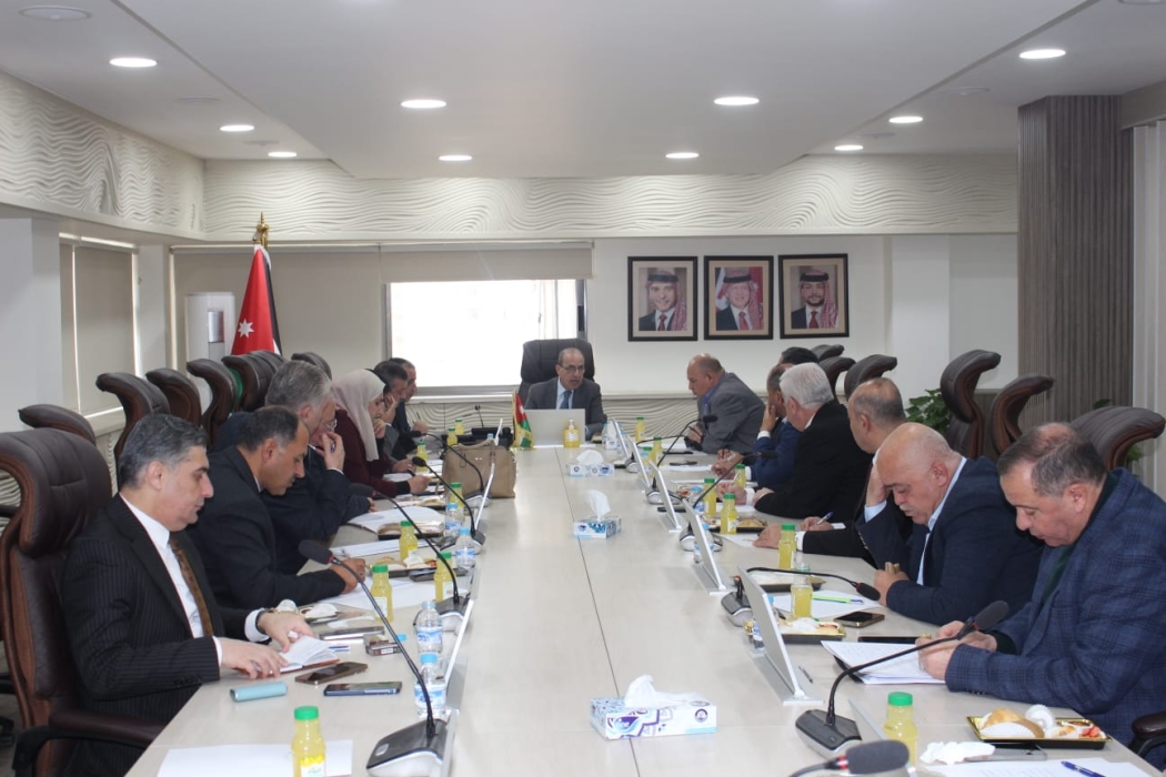 وزير الإدارة المحلية يؤكد أهمية تجويد الخدمات خلال شهر رمضان