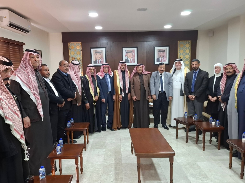 وفد جمعية ديوان قبيلة الجبارات يزور مستشارية شؤون العشائر ويؤكد الاعتزاز بالقيادة الهاشمية...صور