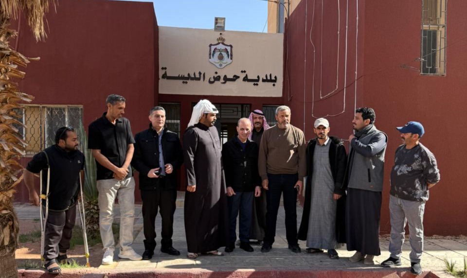 وزير الإدارة المحلية يتفقد بلدية حوض الديسة