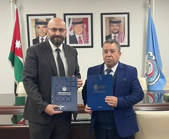 “العلوم التكنولوجيا” توقع اتفاقية لإشراك طلبتها بمشاريع تقنية تطبيقية