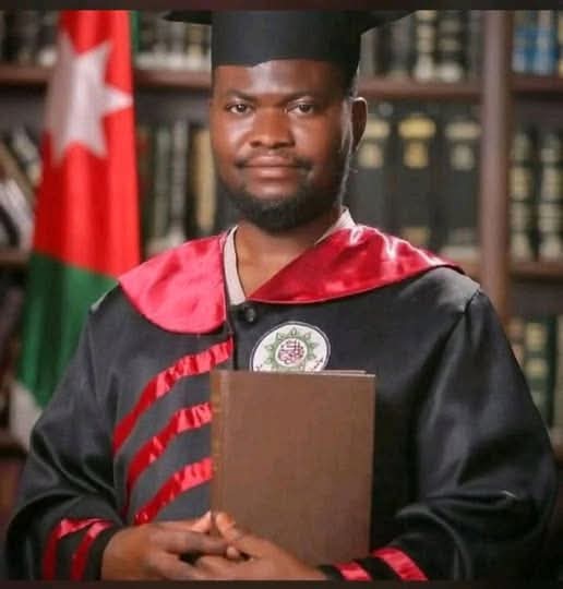 وفاة الطالب الغاني تاج الدين عثمان محمد في عمان