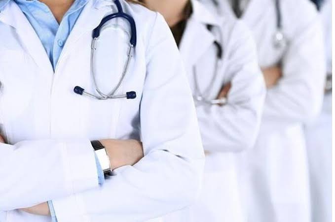 نقيب الأطباء: 10 اعتداءات على الكوادر الطبية خلال 3 أشهر