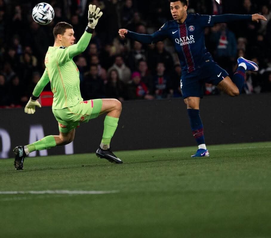 الدوري الفرنسي: باريس سان جيرمان يستعيد الصدارة بفوز مستحق على ميتز