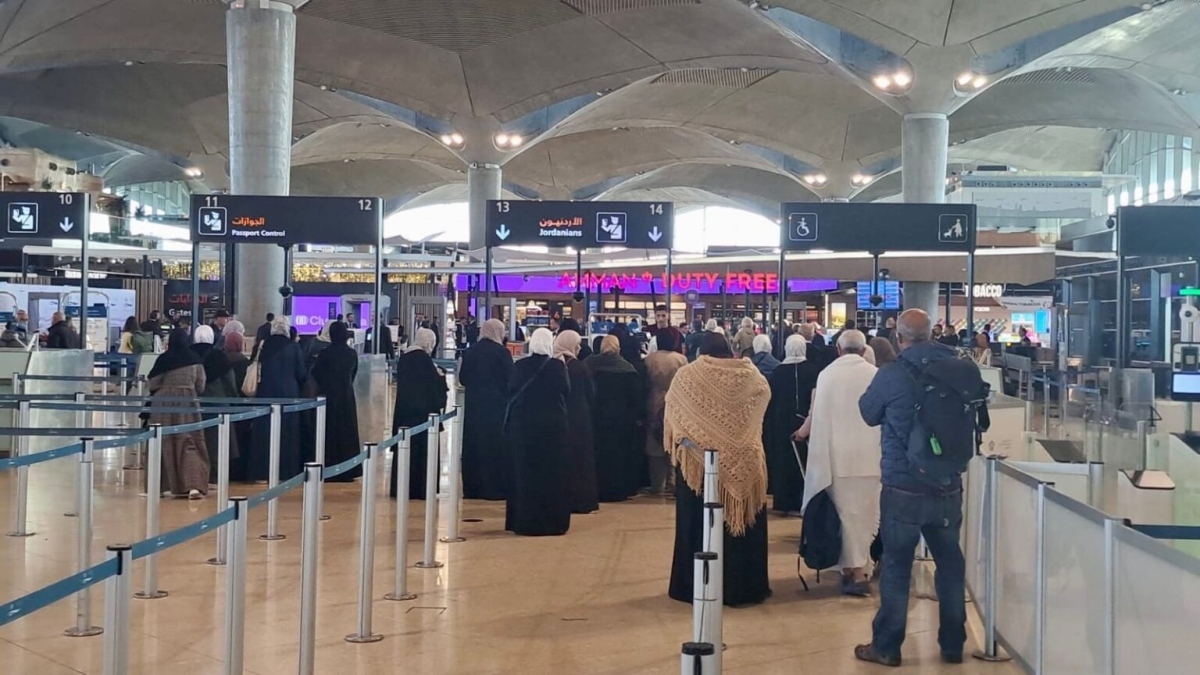 انطلاق أولى رحلات بعثة الملكة رانيا لأداء مناسك العمرة