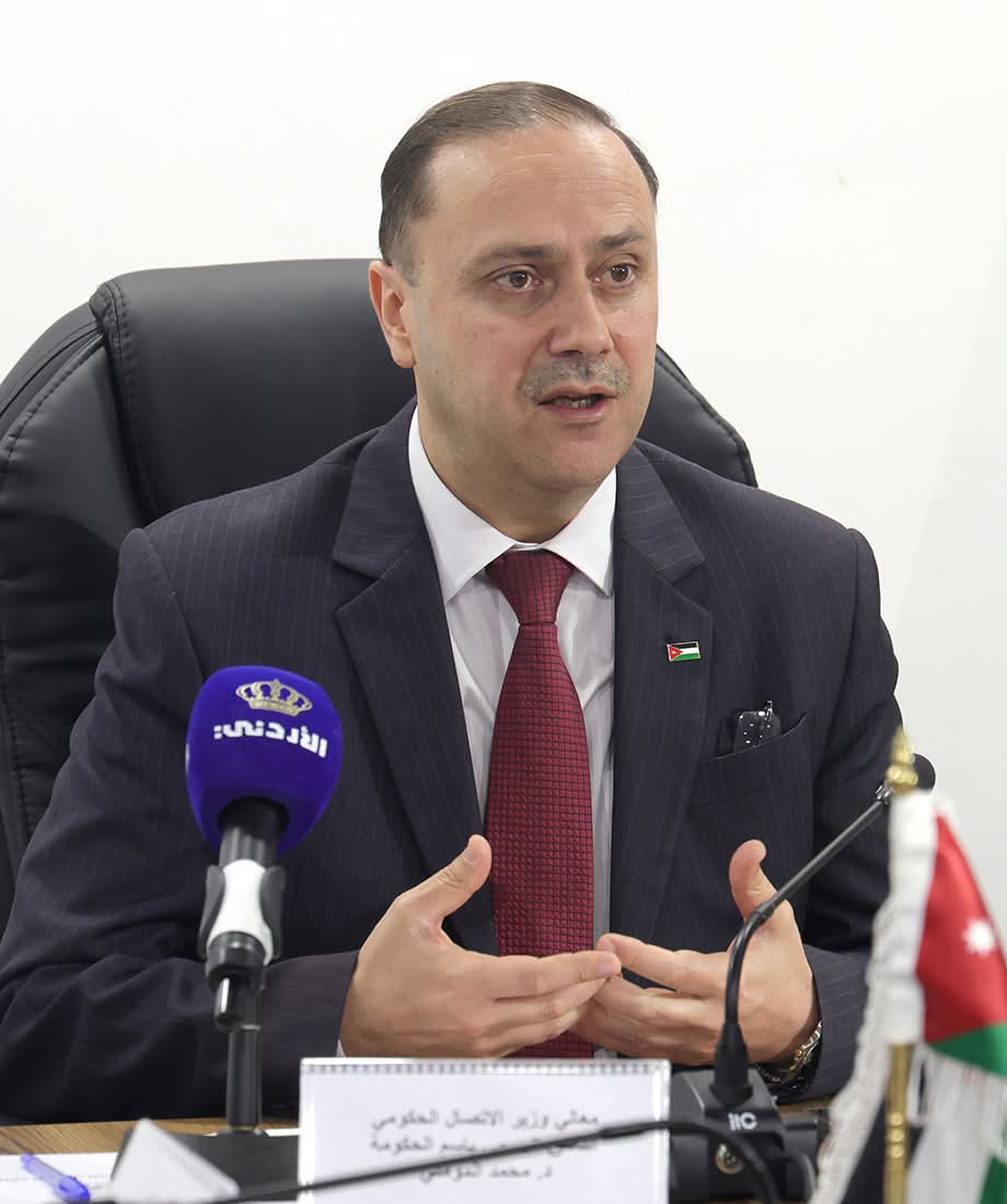 المومني: حرية الرأي مكفولة بالدستور ولا تهاون مع ما يمسّ الوحدة الوطنية