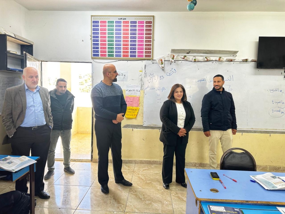 العجارمة تدعو إلى تفعيل المساعد الذكي سراج والتوأمة الإلكترونية خلال جولة تفقدية بمدارس وادي السير