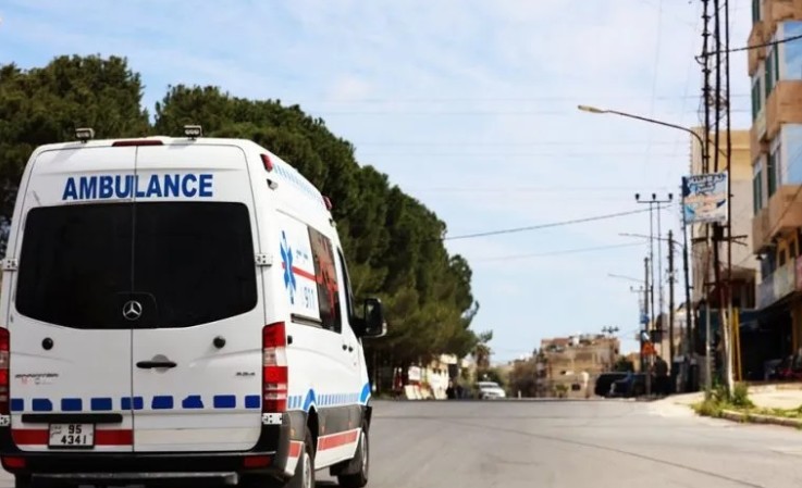 وفاة شخص وإصابة أربعة بحادث اصطدام مركبة بعمود في رأس العين