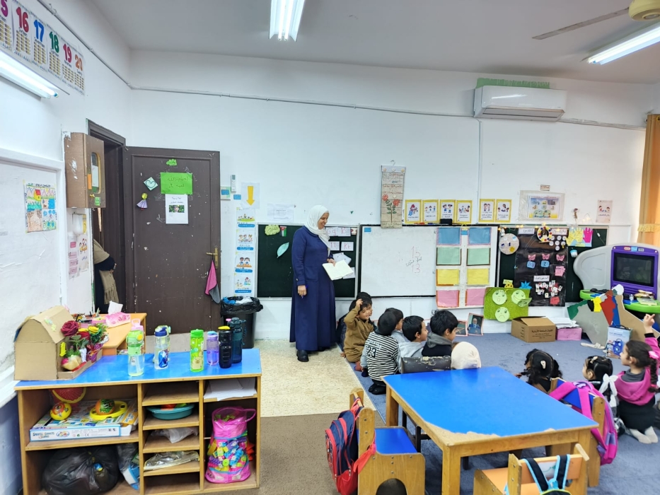 الحويدي تتفقد مدرسة الحمراء الثانوية للبنات وتؤكد متابعة دوام الطلبة
