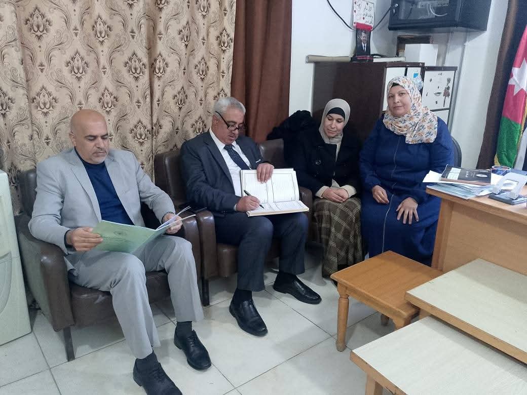 جويعد يتابع سير العملية التعليمية في مدرسة عرجان