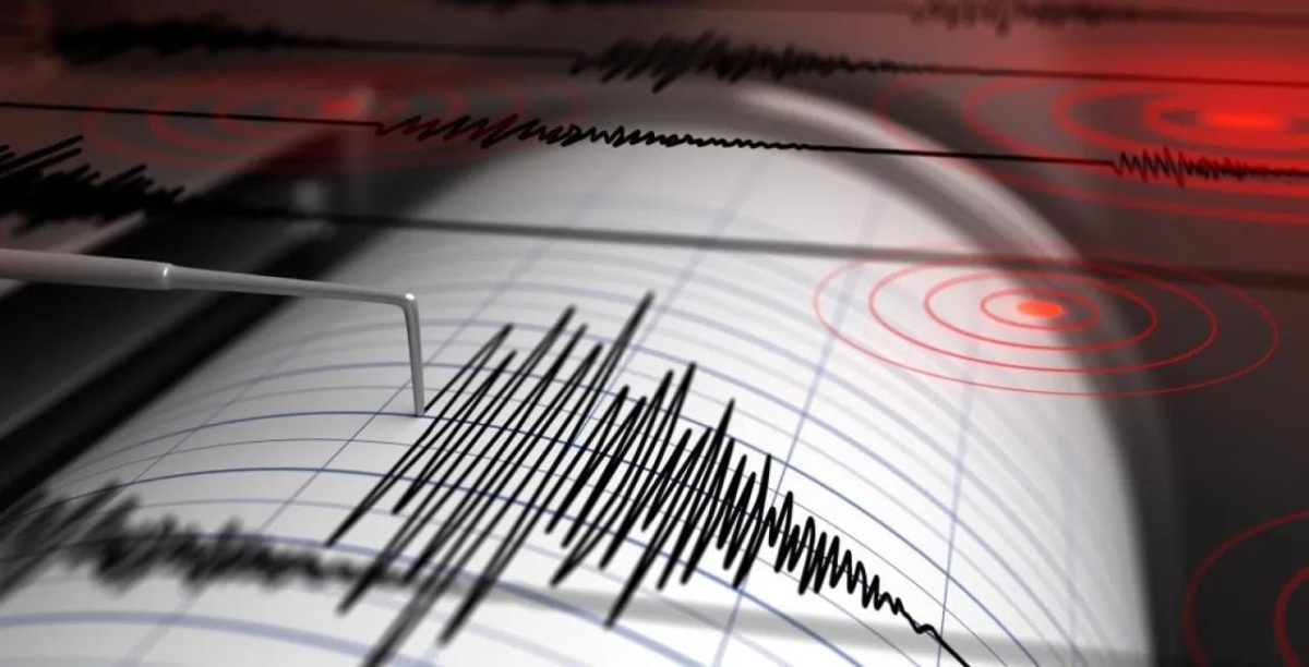 زلزال بقوة 5.7 درجة يضرب بابوا الغربية في إندونيسيا