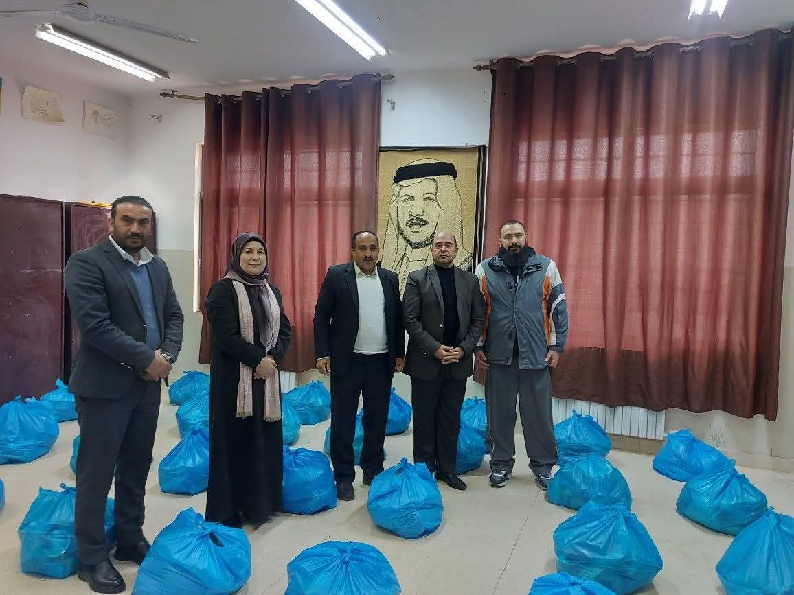 مدير الشؤون التعليمية ترعى إطلاق مبادرة إفطار صائم في مدرسة تركي الثانوية...صور