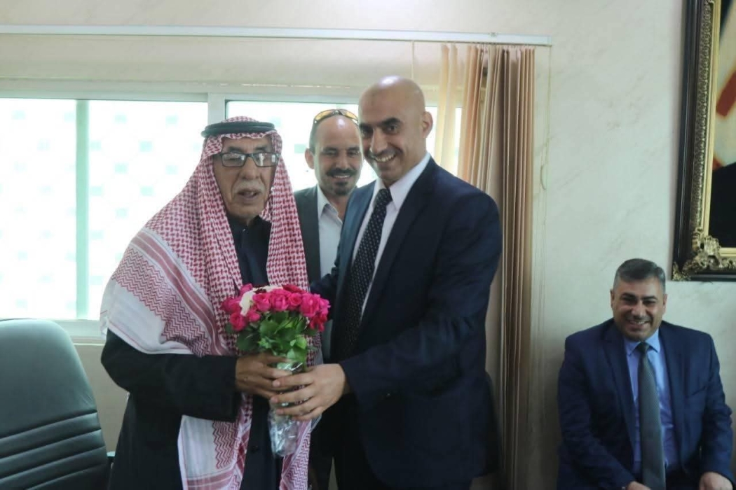 العجارمة  ينعون الشيخ خلف راشد الفقراء بكلمات مؤثرة