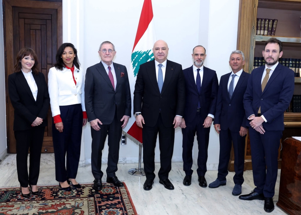 الرئيس اللبناني يناقش مع المبعوث الخاص للرئيس الفرنسي استعداد بلاده للانخراط بالممر الاقتصادي