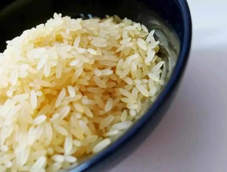 ما هي “الكربوهيدرات العارية” ولماذا تثير الجدل؟