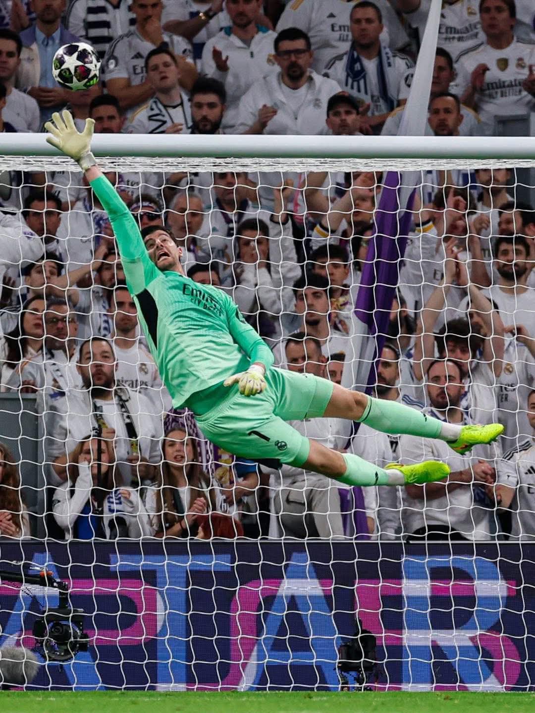 كورتوا… أعظم ما أنجبت بلجيكا في حراسة المرمى