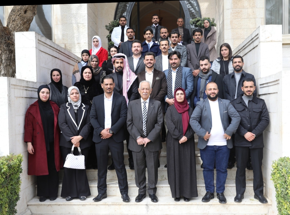 العيسوي خلال استقبال وفد شبابي من جمعية أهل الجبل للتنمية البشرية...صور