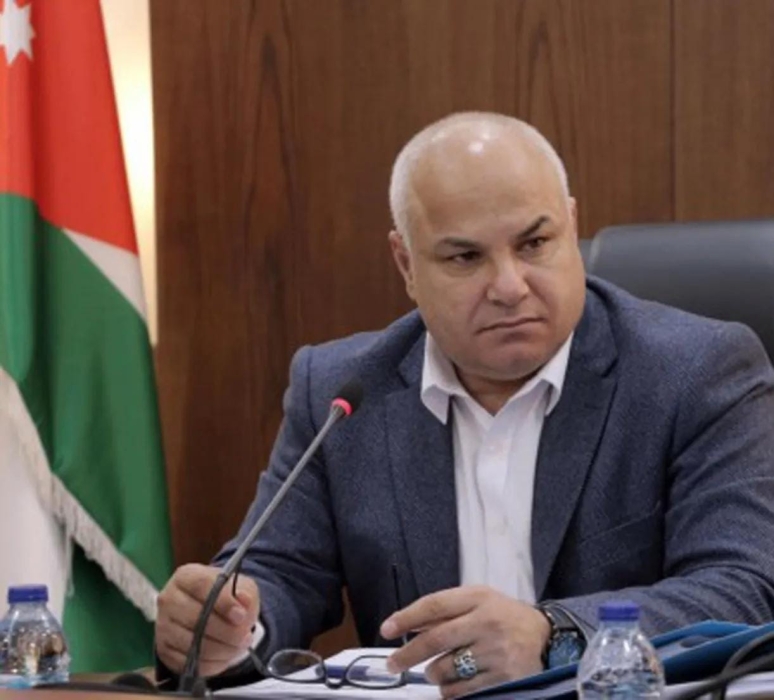 البكار يوفر ١٠٠ فرصة عمل للأردنيين في مجال صناعة الألبسة