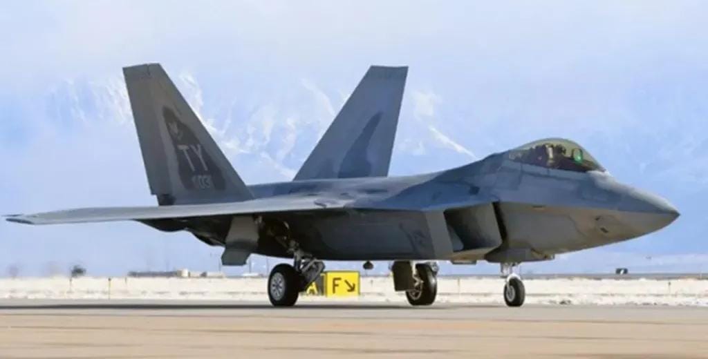 الولايات المتحدة تنشر مقاتلات F22 رابتور في إسرائيل في خطوة استراتيجية غير مسبوقة