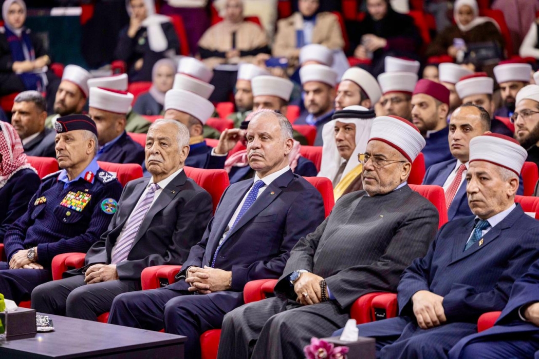 مندوباً عن الملك..الأمير فيصل رعى المجلس العلمي الهاشمي الـ121