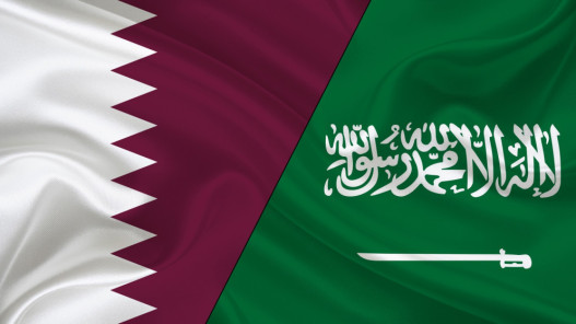 مساع سعودية وقطرية لمنع التصعيد بين أفغانستان وباكستان