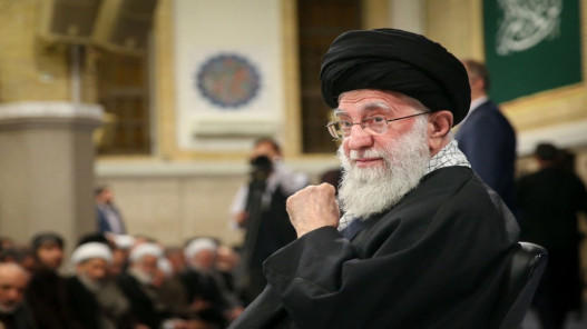 مسؤول: خامنئي ليس في طهران ونُقل إلى مكان آمن