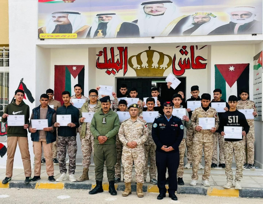 الشرطة المجتمعية تنفذ محاضرات توعوية وأنشطة مجتمعية في البادية...صور