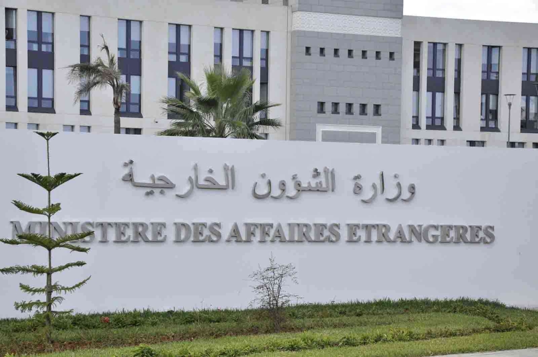 الجزائر تدعو لضبط النفس وتجنيب منطقة الخليج مظاهر انعدام الأمن والاستقرار
