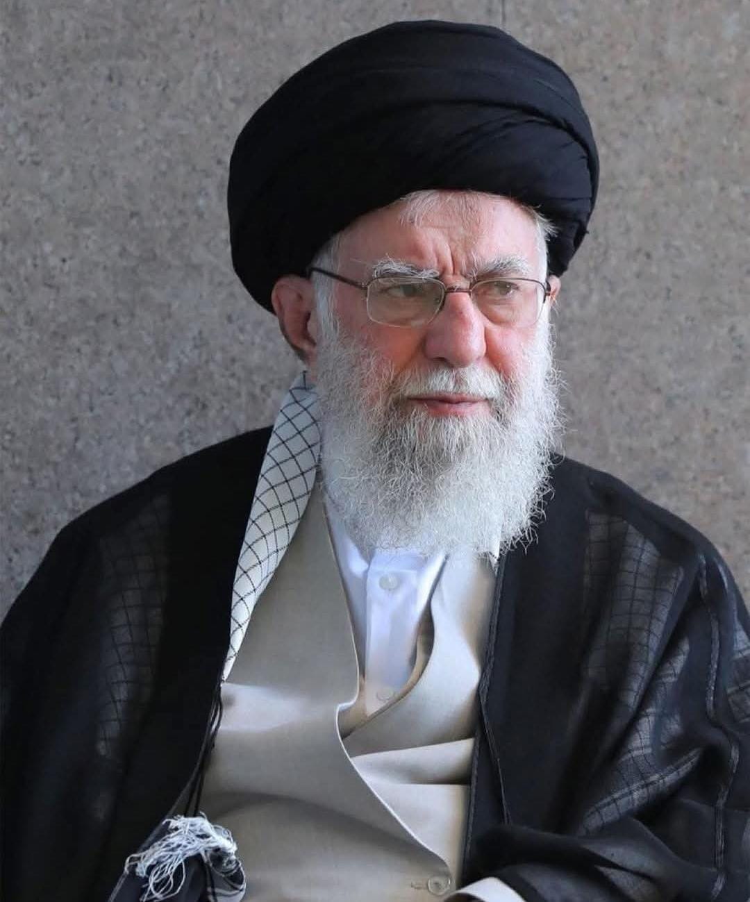الحرس الثوري الإيراني يتوعد بالانتقام «بشكل ساحق وحاسم» ممن وصفهم بـ«قتلة القائد خامنئي»