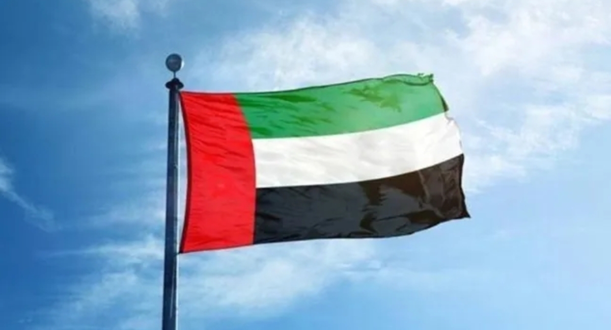 الإمارات تعلن إغلاق سفارتها في طهران وسحب سفيرها