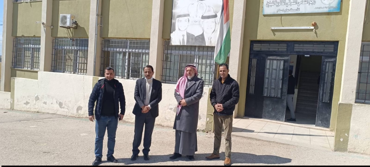 مدير تربية الموقر يتفقد مدرسة رجم الشامي الشرقي الثانوية للبنين