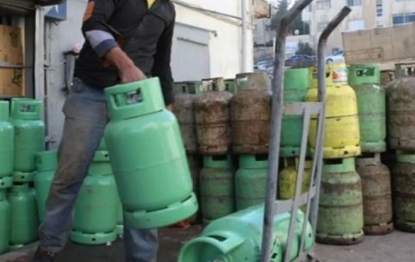 وزير الطاقة يؤكد عدم تسجيل أي نقص في الغاز والمشتقات النفطية في الأردن