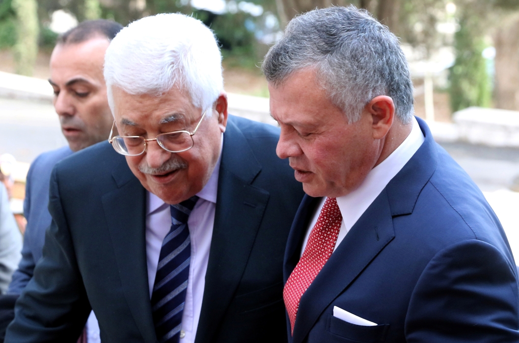 الملك يتلقى اتصالا هاتفيا من الرئيس الفلسطيني