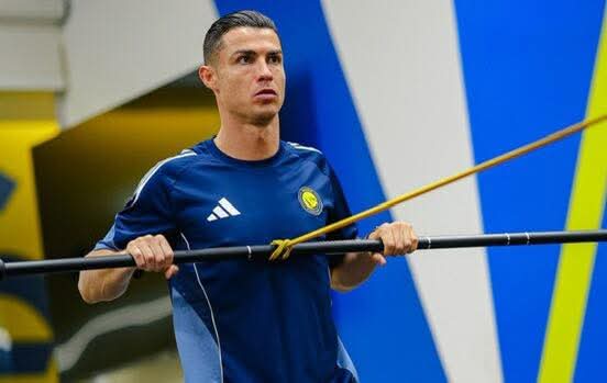 كريستيانو رونالدو يتجه إلى مدريد لعلاج إصابته