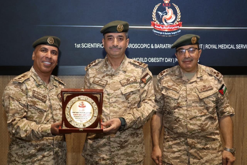 وحدة جراحة المنظار والسمنة تقيم يوماً علمياً… صور