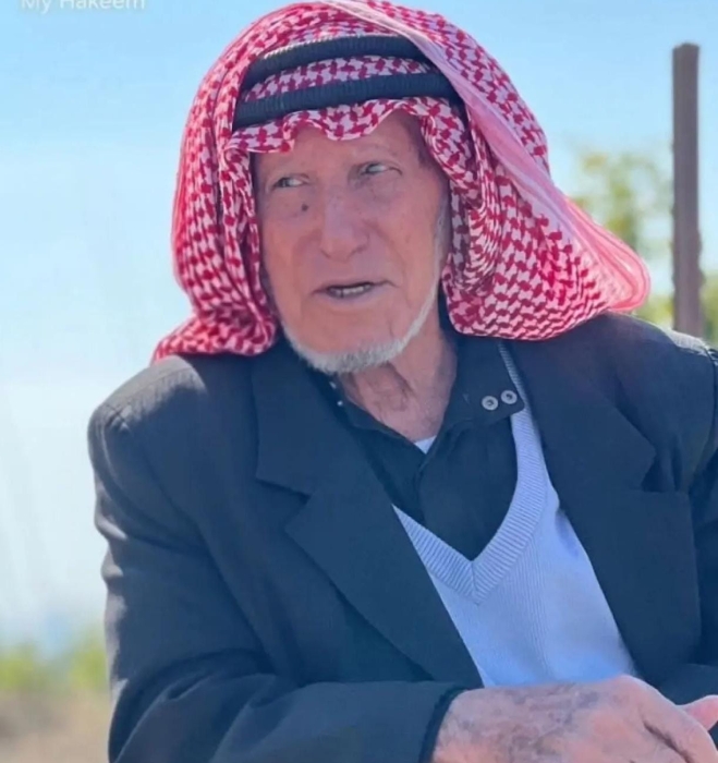 وفاة الحاج سالم سلامة الصقور أحد أبرز وجهاء الطفيلة عن عمر تجاوز 100 عام