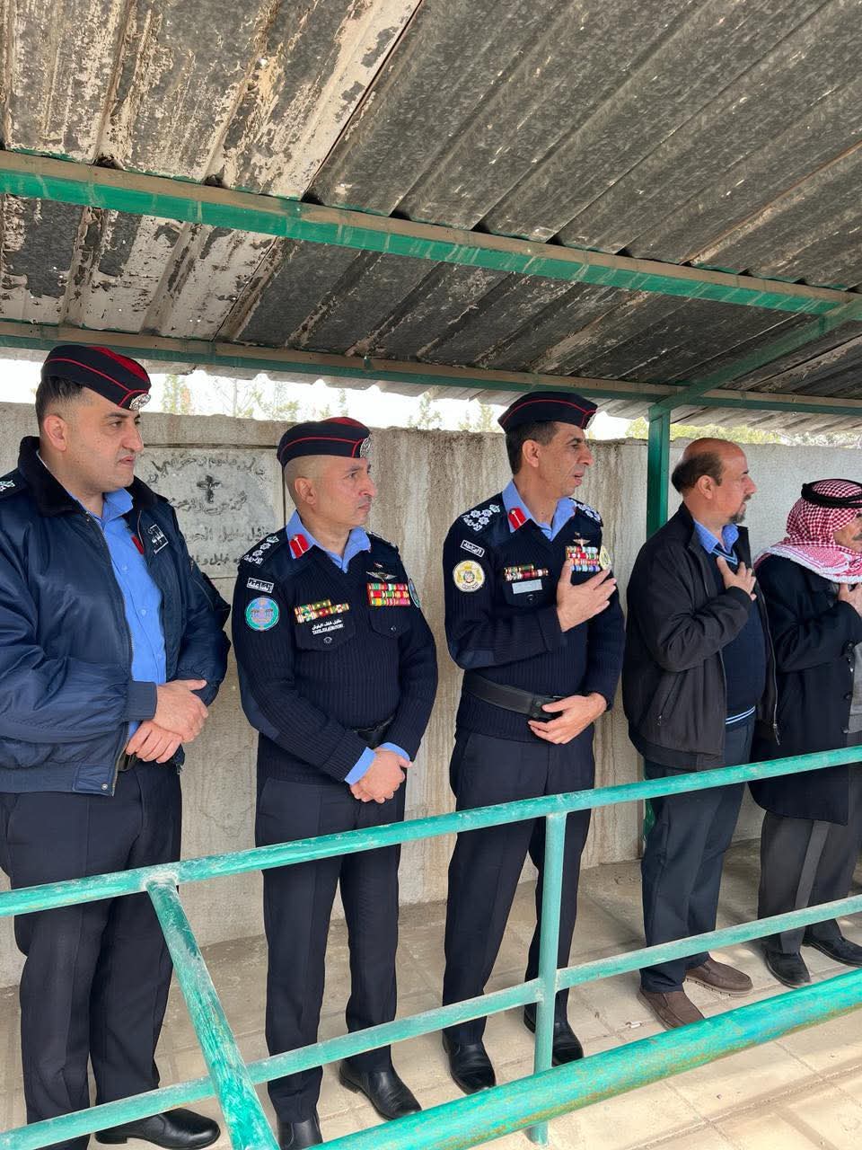 الامن العام يشارك في تشييع جثمان والد العقيد سامر سمير النصراوين