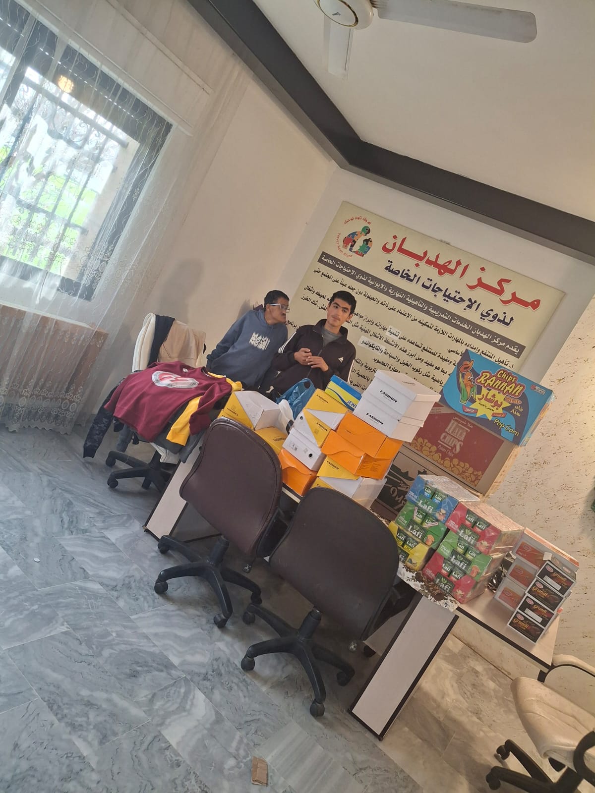 مبادرة إماراتية تُدخل الفرحة إلى أطفال مركز الهدبان لذوي الاحتياجات الخاصة...صور