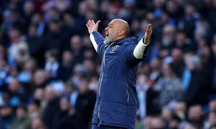 صراع قانوني يشعل الدوري الإنجليزي.. نونو سانتو يقاضي نوتنجهام فورست بعد إقالته المفاجئة