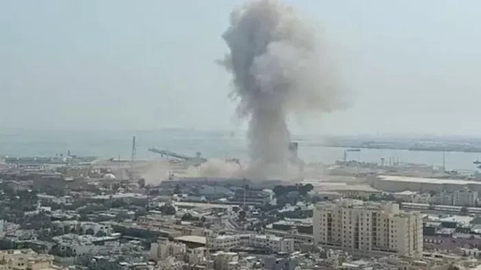 عاجل ...انفجارات في البحرين والكويت إثر هجمات إيرانية متجددة