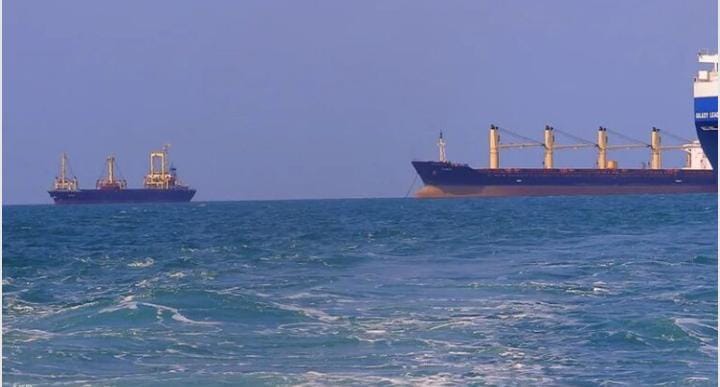التشويش العسكري في حرب إيران يربك حركة السفن العالمية