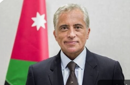 رئيس الوزراء يبحث هاتفياً مع نظيريه الفلسطيني واللبناني ووزير الدفاع السعودي التطورات الخطيرة في المنطقة