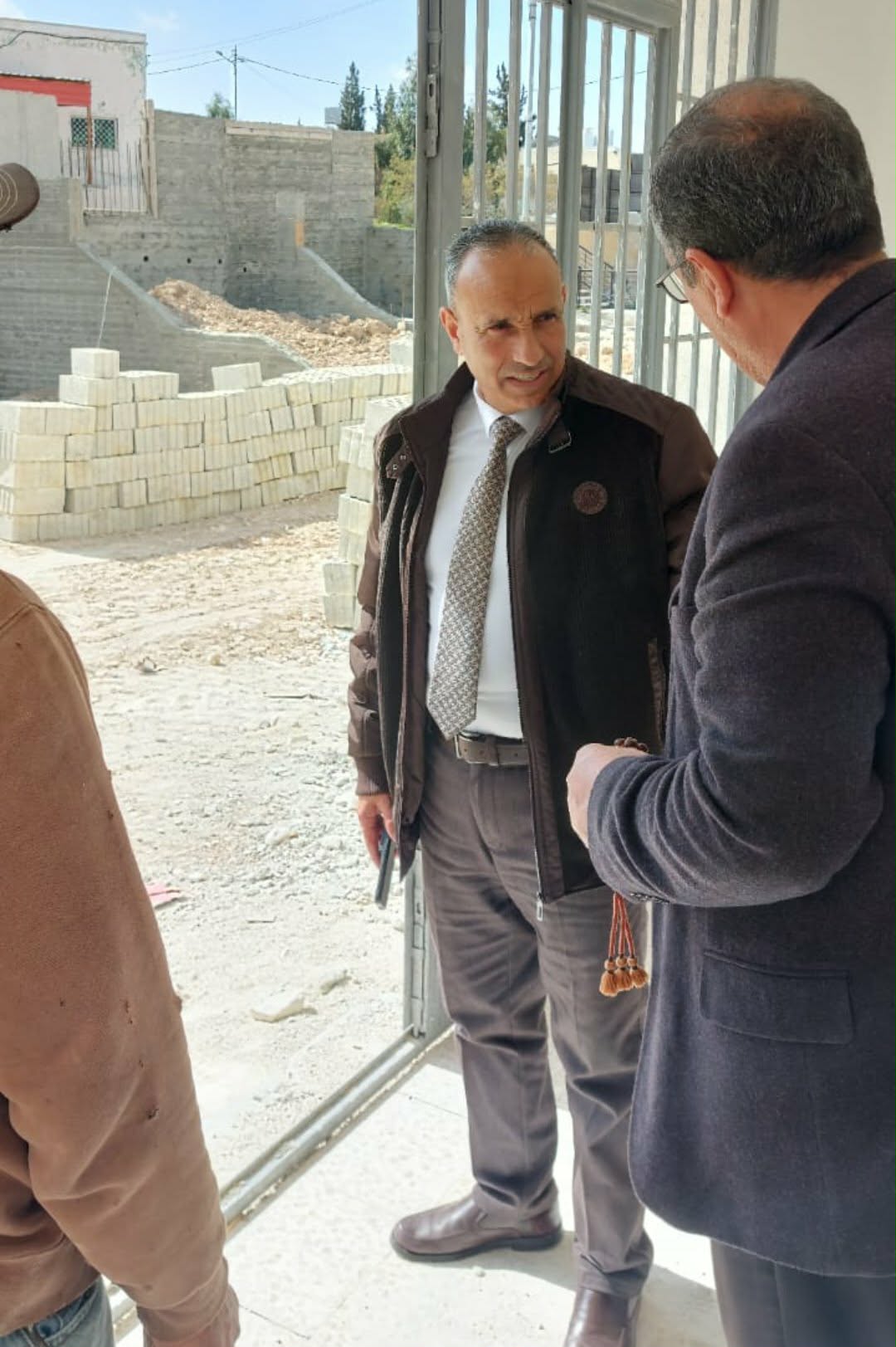 العقيل يتابع أعمال الصيانة والإنشاء في تربية ذيبان